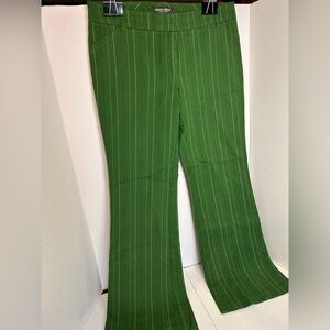 Bisou bisou green dress pants